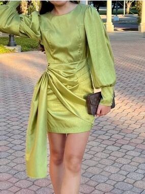 Elegant Lime Green Satin Draped Mini Dress Ghospell Hideaway Satin Mini Sz Small